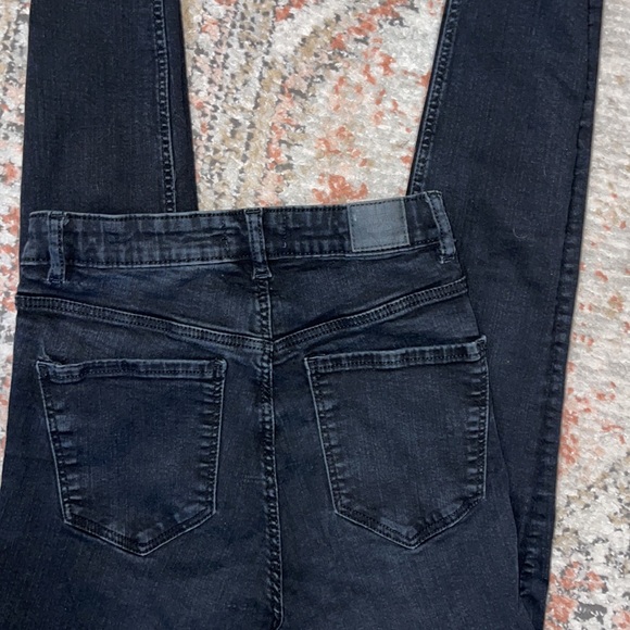 Zara High Rise Black Denim - Picture 2 of 3